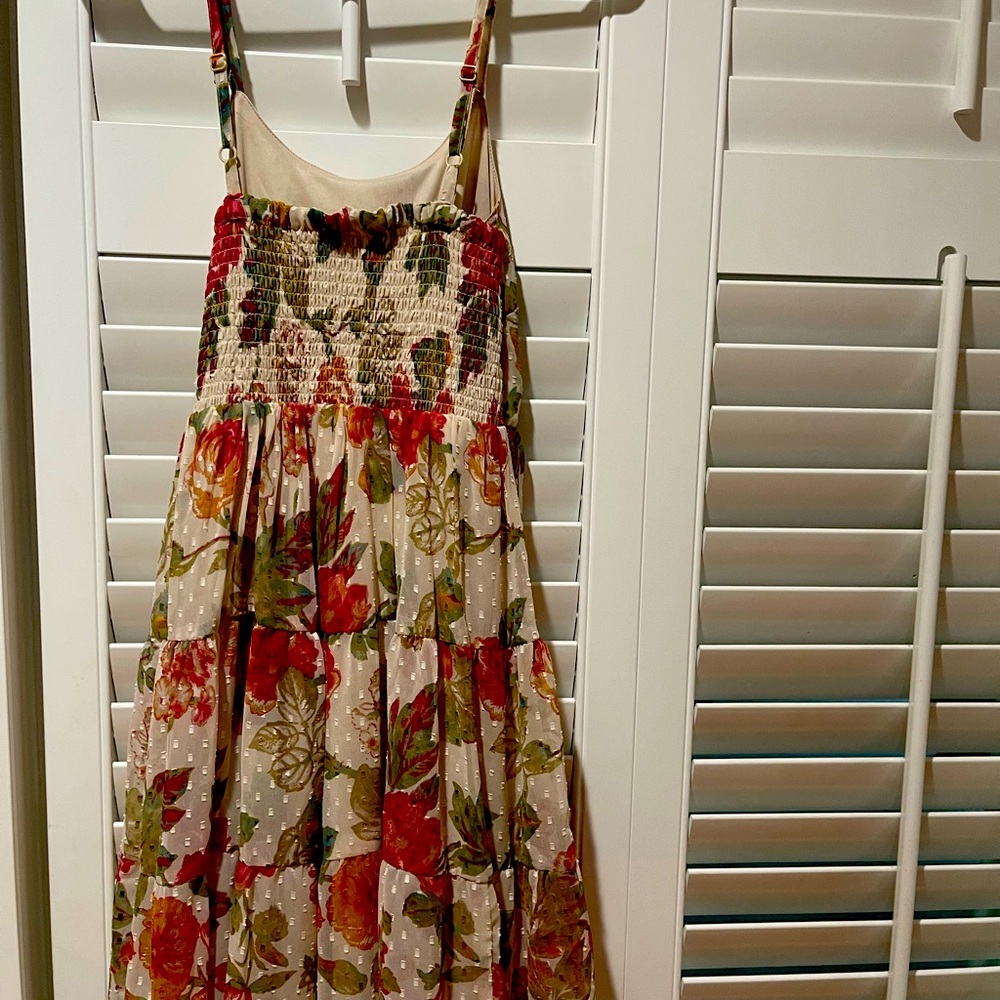 Beautiful flowly dreamy unique dress